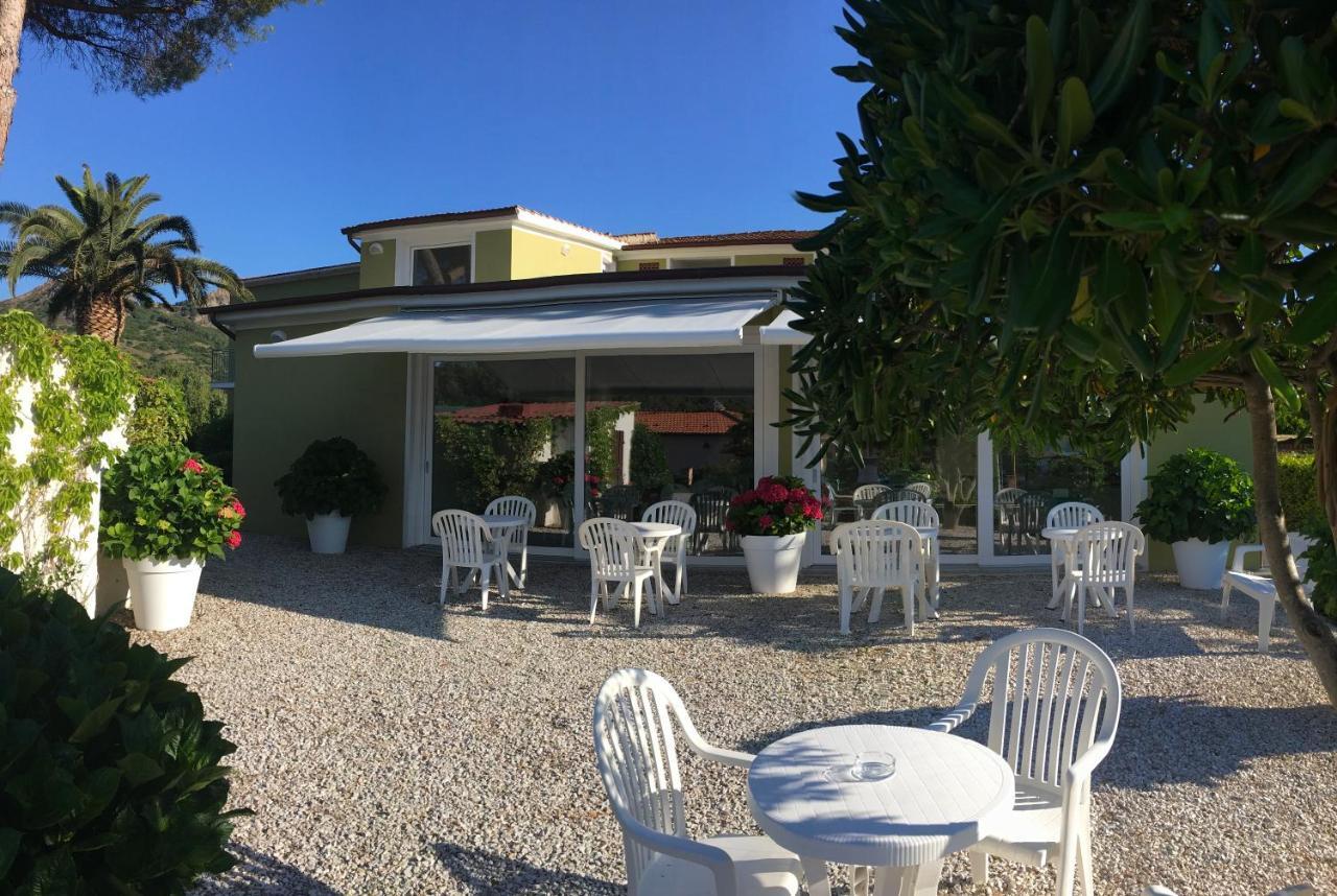 Hotel Barbarossa Porto Azzurro Exterior photo